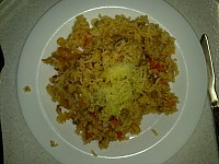 Zeleninove rizoto s veprovym masem, salat z kysele zeleniny